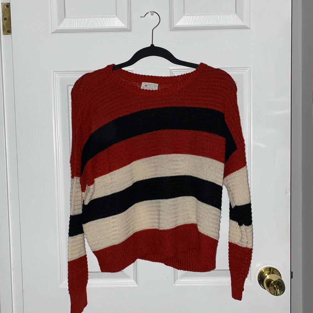 Long Sleeve Sweater with Buttons